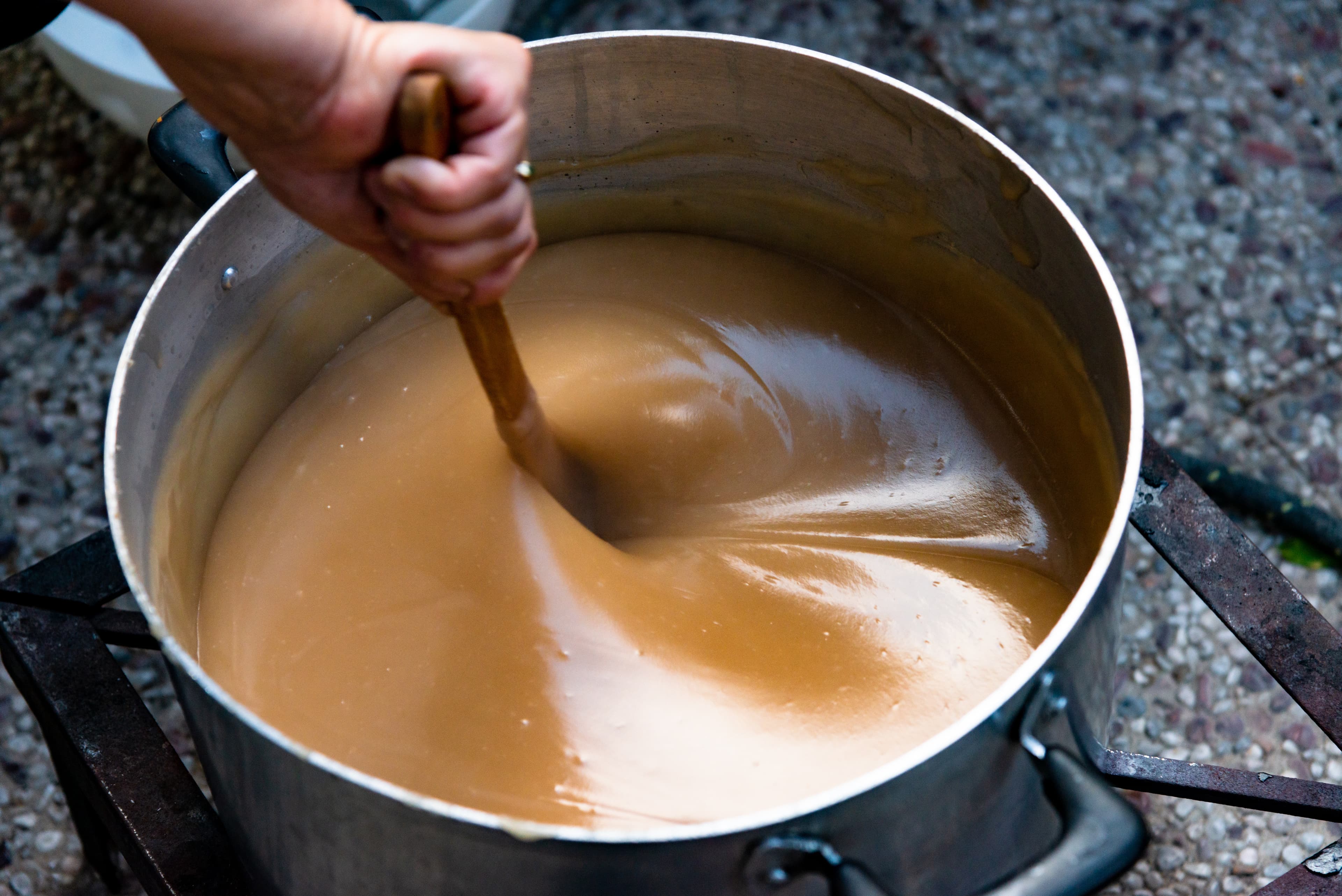 COOKING WITH YIAYIA slide 1